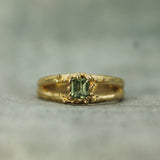 green sapphire ring in 14k yellow gold