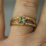 green sapphire ring in 14k yellow gold