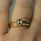 Green sapphire ring in 14k yellow gold