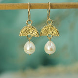 Moonrise Pearl Earrings