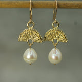 Moonrise Pearl Earrings