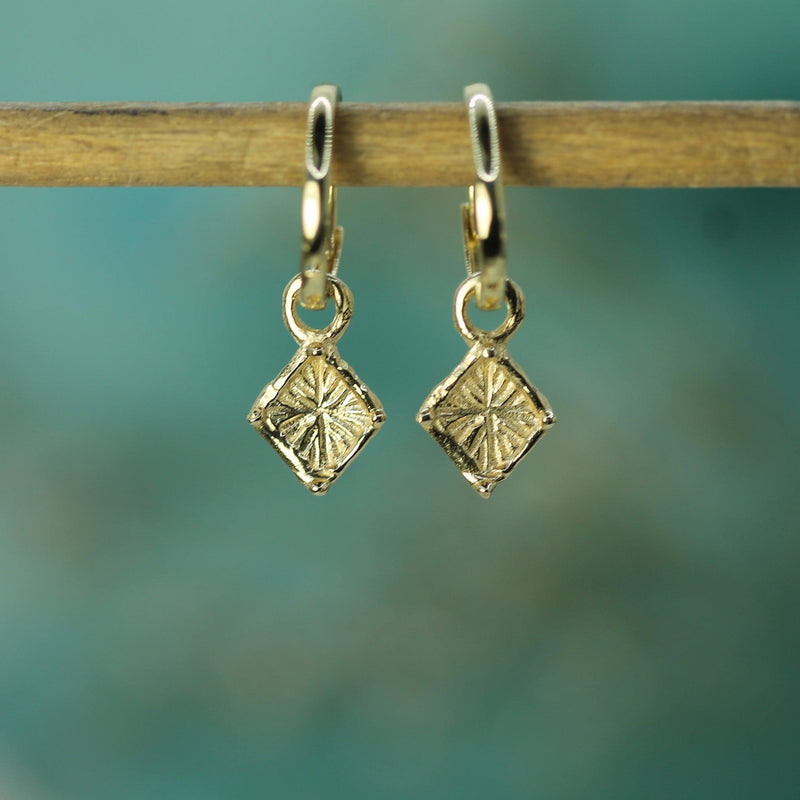 10k yellow gold sleepers 