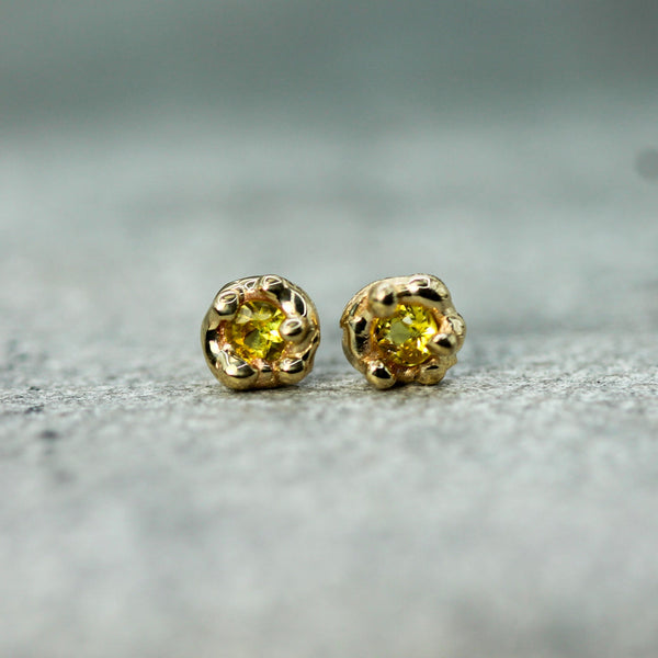 yellow sapphire gold studs 