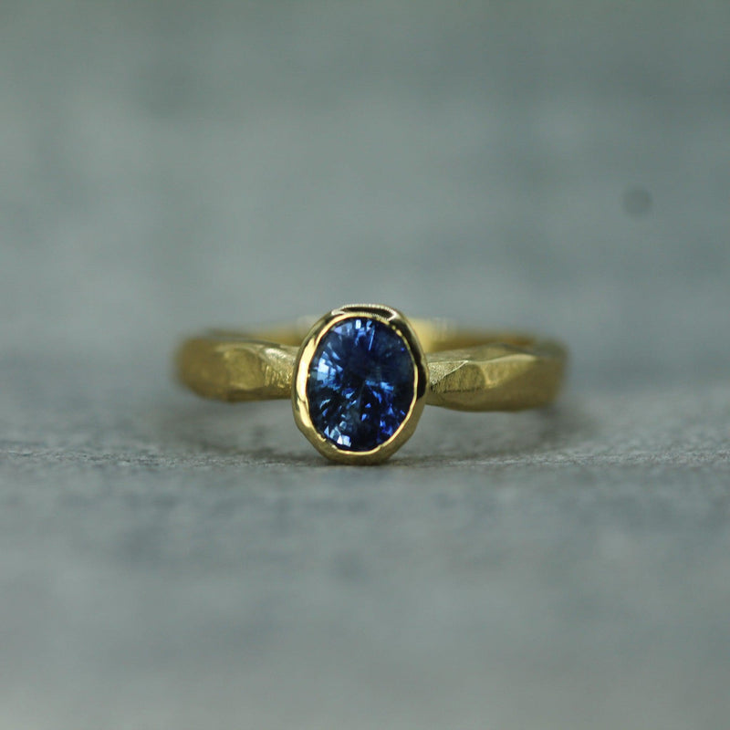 Calm Water Solitaire with Night Blue Sapphire