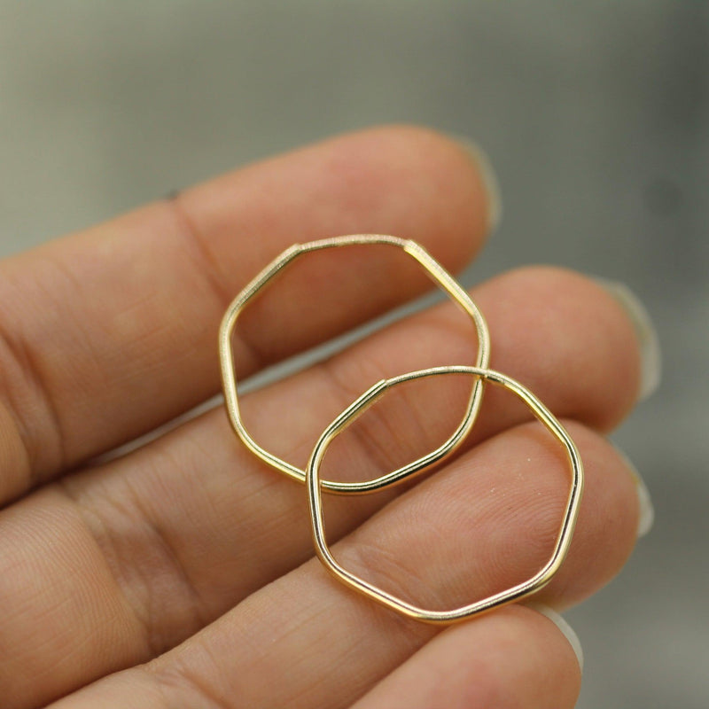 angular hoops on hand 