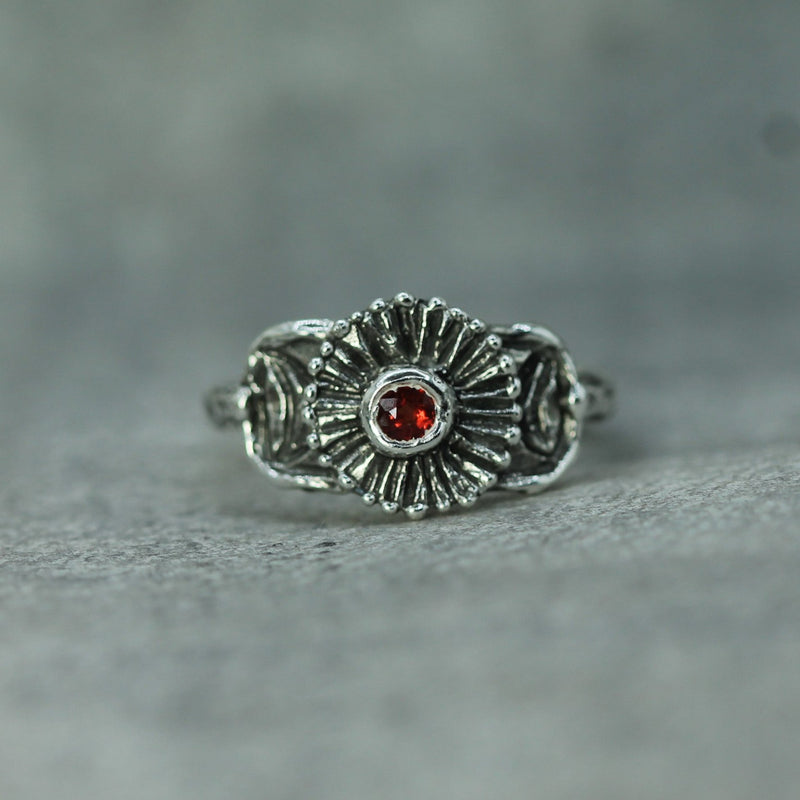 Solaris Ruby Ring