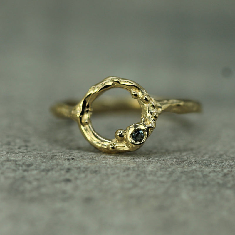 10k yellow gold blue sapphire ring 