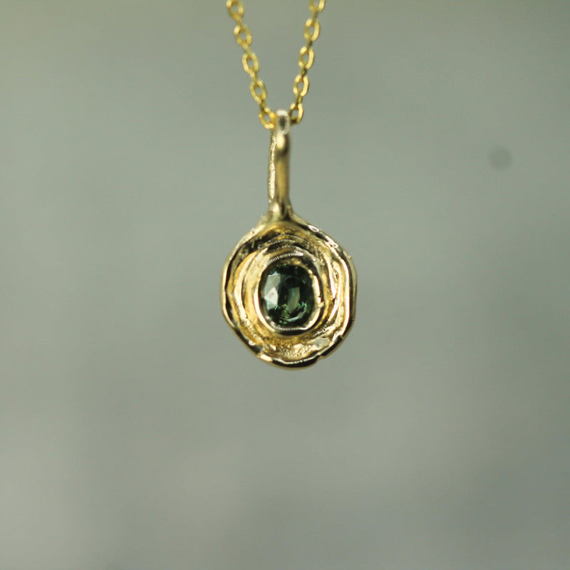 10k yellow gold sapphire pendant 